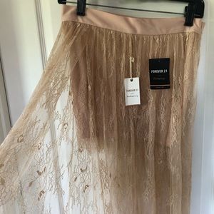 Forever 21 festival maxi lace skirt